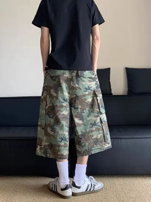 VIBE Vintage multi-pocket baggy straight camo work shorts Size US 29 - 4 Thumbnail