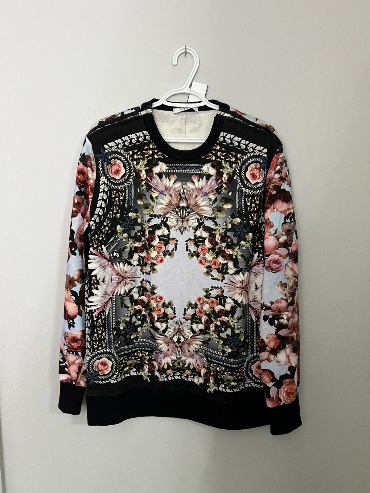 Givenchy Givenchy Roses Birds Paradise Floral Sweatshirt Size US L / EU 52-54 / 3 - 1 Thumbnail