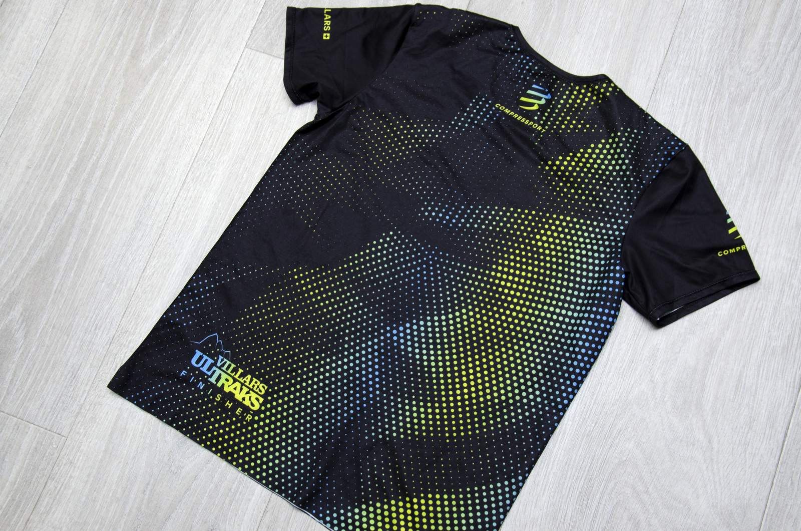 Other T-shirt Compressport Men's Size M Size US M / EU 48-50 / 2 - 3 Thumbnail