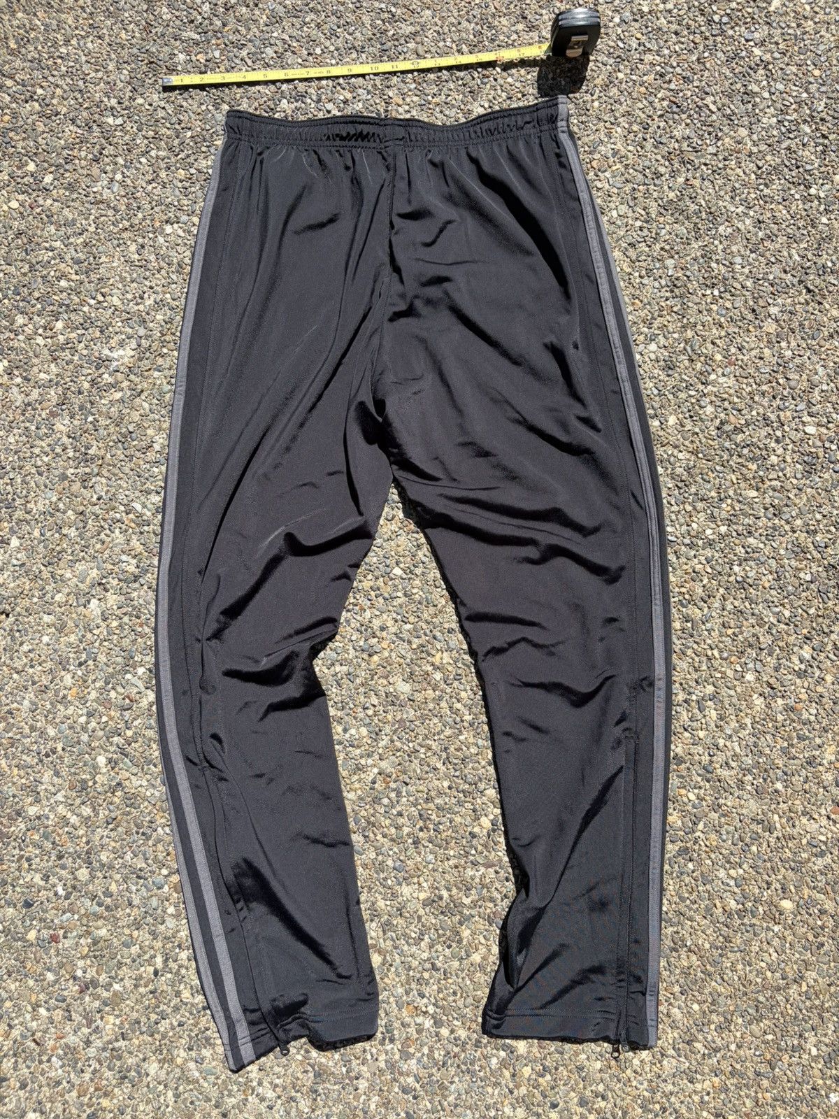 Adidas Adidas sweat pants Size US 32 / EU 48 - 2 Thumbnail