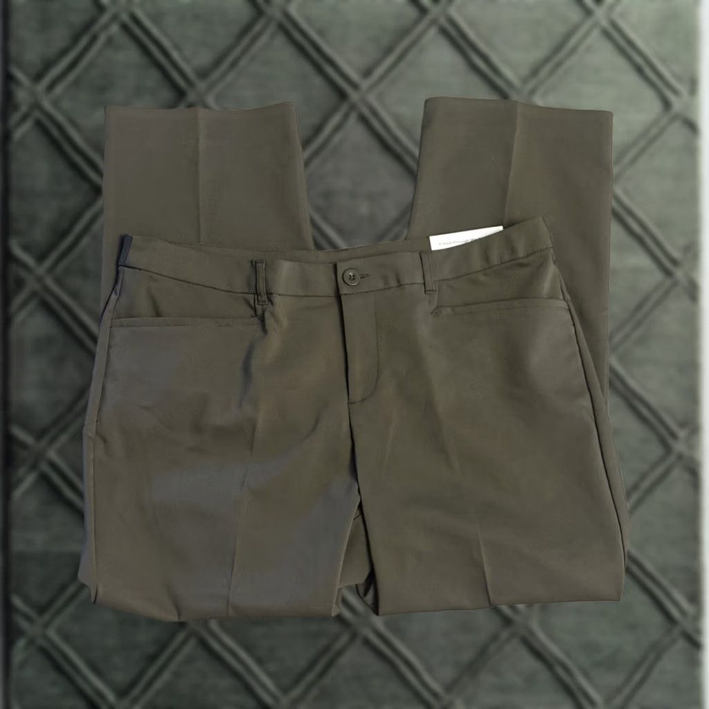 Vintage NWT Christopher & Banks Dress Pants Straight Leg Green 28in Inseam 16P Mid Rise Shaping Comfort Cotton Blend with Pockets Womens Size 38" / US 16 / IT 52 - 1 Thumbnail