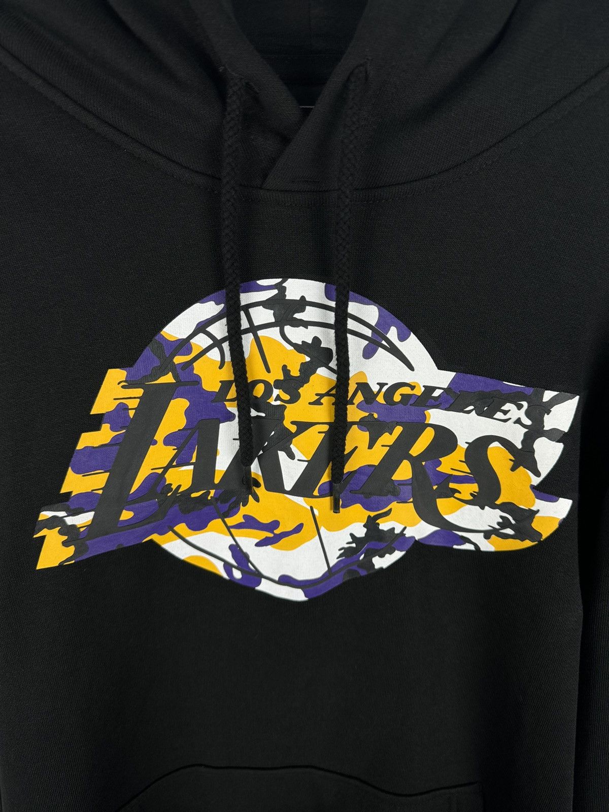 NBA New Era LA Lakers Camo Print Basketball NBA Black Hoodie Size US L / EU 52-54 / 3 - 4 Thumbnail