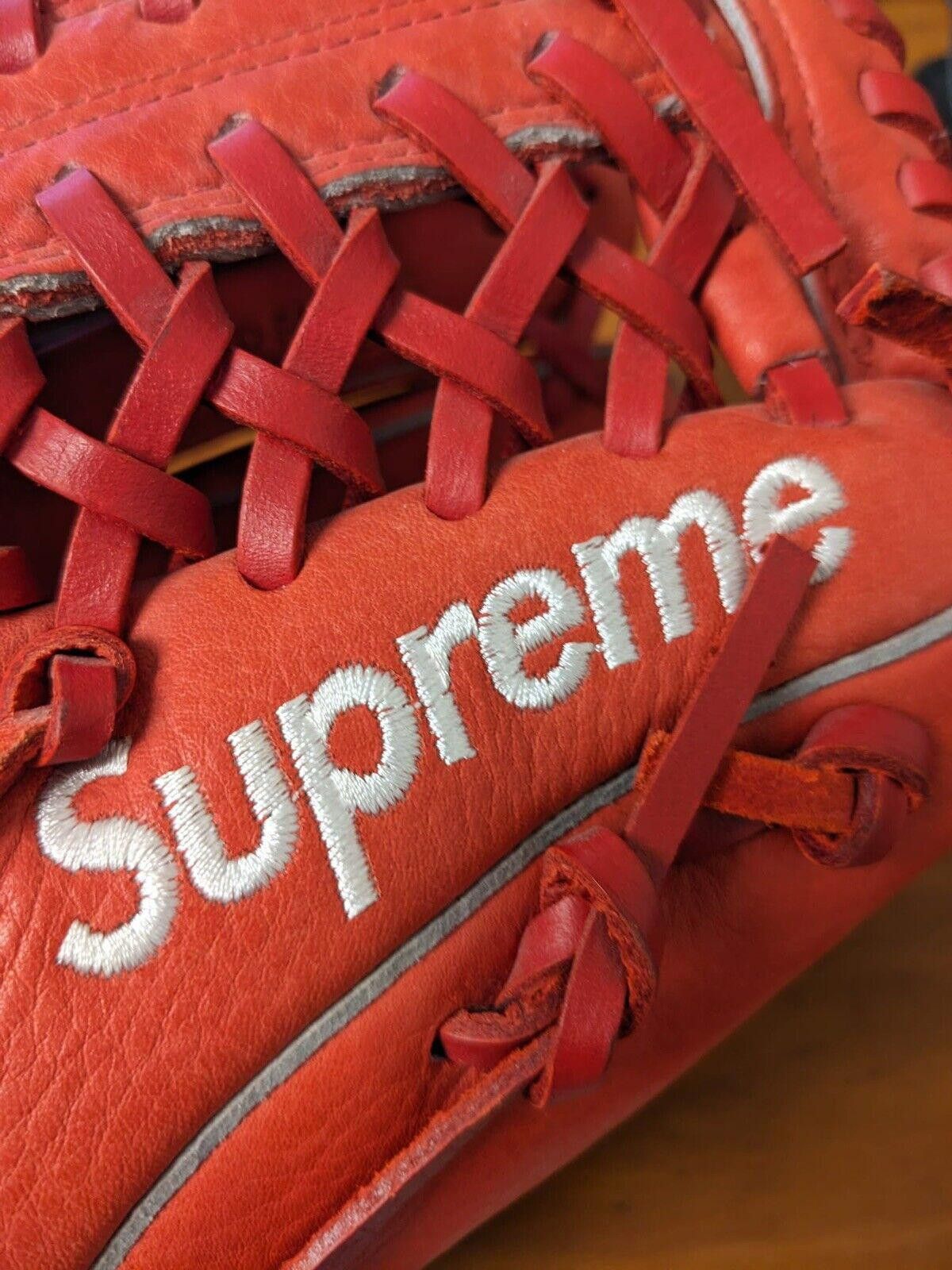 Supreme SS12 SUPREME RAWLINGS 12IN. BASEBALL GLOVE RIGHT THROW Size ONE SIZE - 10 Thumbnail