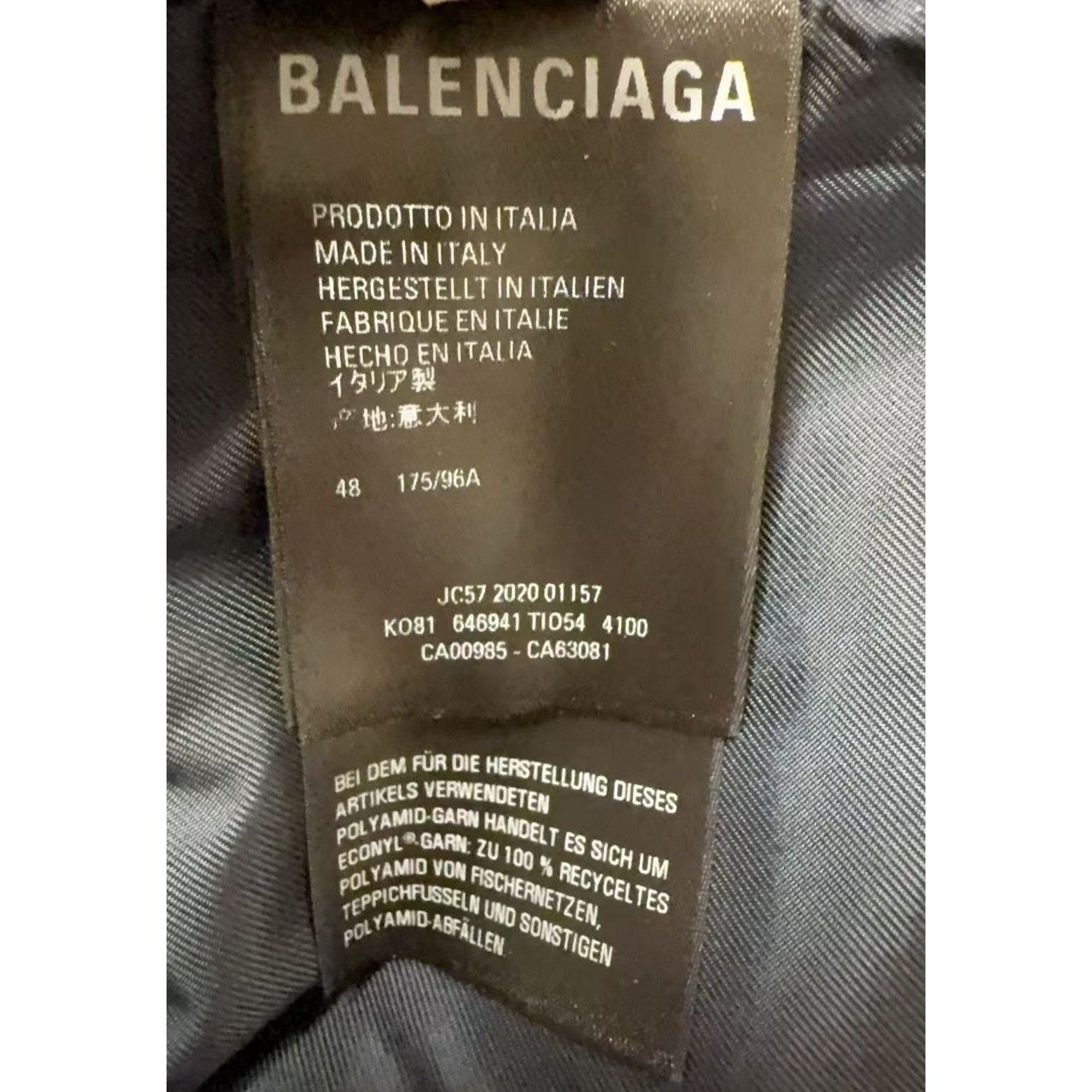 Balenciaga Balenciaga Black Hooded Lightweight Jacket 48 With Multiling Size US M / EU 48-50 / 2 - 6 Thumbnail