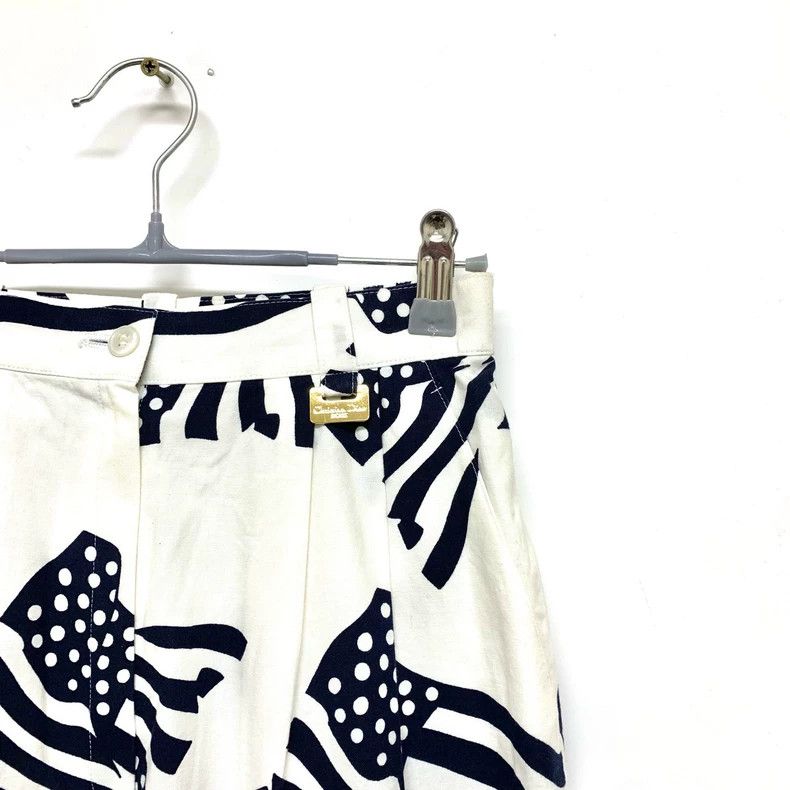 Dior Dior Size M Black and white printed shorts 2501-Nextarrow Size US 30 / EU 46 - 8 Thumbnail