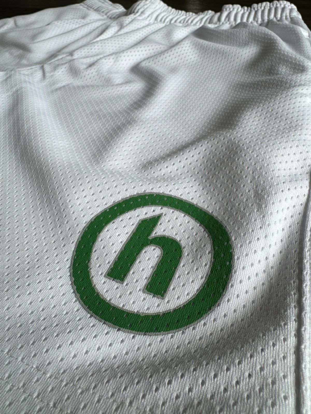 HIDDEN Hidden NY Heavyweight Mesh Shorts (White) Size US 34 / EU 50 - 2 Thumbnail