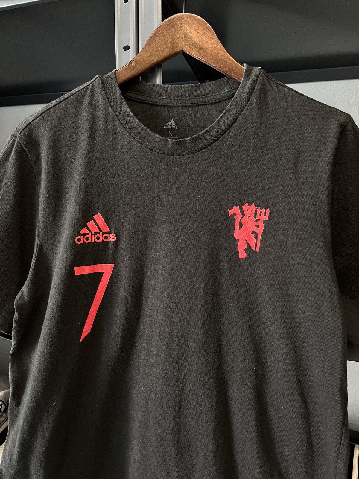 Adidas Vintage Adidas #7 Cristiano Ronaldo T-shirt Size US S / EU 44-46 / 1 - 2 Thumbnail
