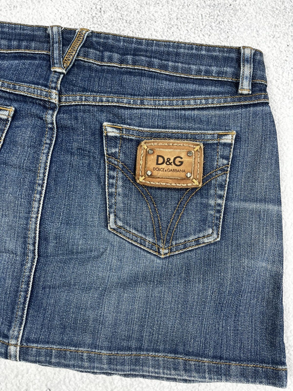 Dolce & Gabbana Last drop i Dolce & Gabbana sexy mini denim skirt Size 28" / US 6 / IT 42 - 3 Thumbnail