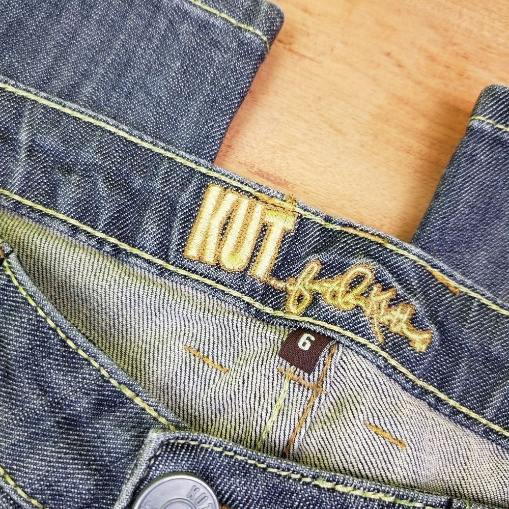 Other Kut from the Kloth Bootcut Studded Jeans 6 Medium Dark Wash Size 28" / US 6 / IT 42 - 3 Thumbnail
