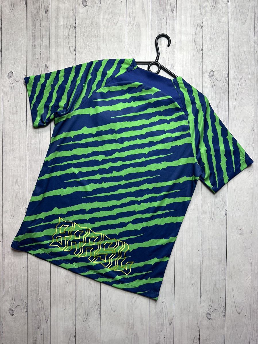 Vintage Brazil soccer jersey size L green rare logo Brasil Size US L / EU 52-54 / 3 - 6 Thumbnail