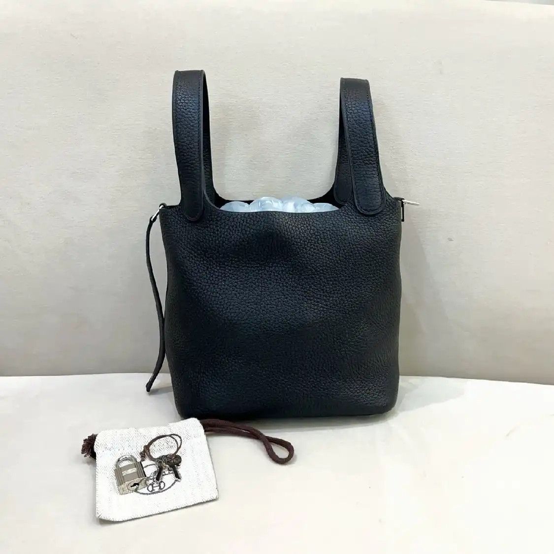 Hermes Hermes Picotin Lock 18 black Clemence cowhide leather picotin handbag silver har Size ONE SIZE - 1 Thumbnail