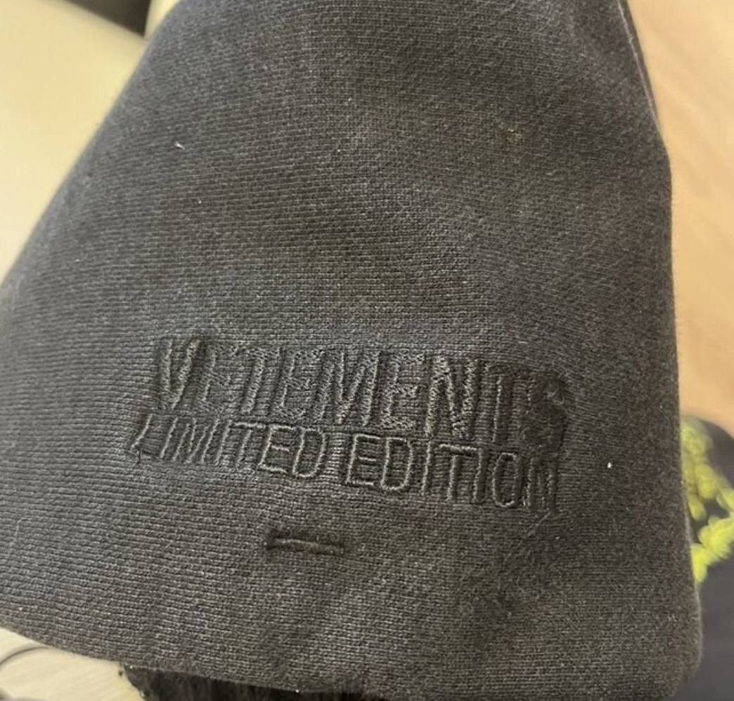 Balenciaga vetements hoodie pret a porter Size US S / EU 44-46 / 1 - 4 Thumbnail