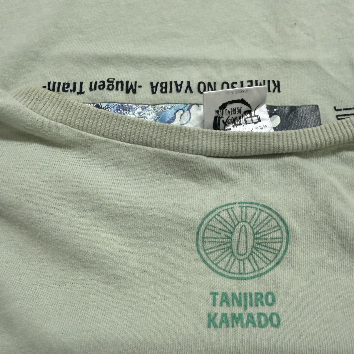 Anime Anime Demon Slayer Kimetsu No Yaiba Tshirt Tanjiro Kamado Size US S / EU 44-46 / 1 - 4 Thumbnail