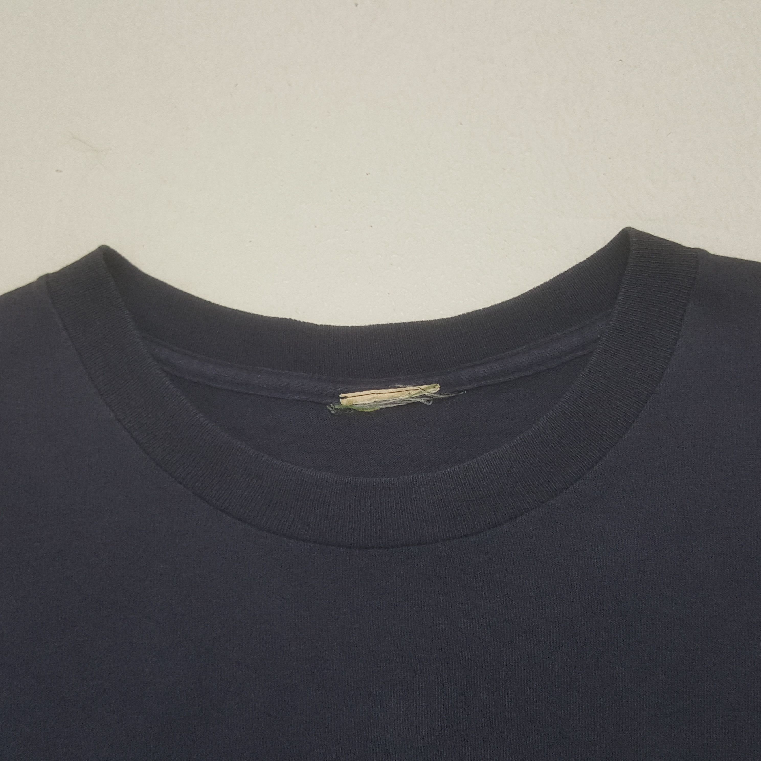 Vintage Vintage Bronze Age American Surf Style Tshirt Size US L / EU 52-54 / 3 - 5 Thumbnail