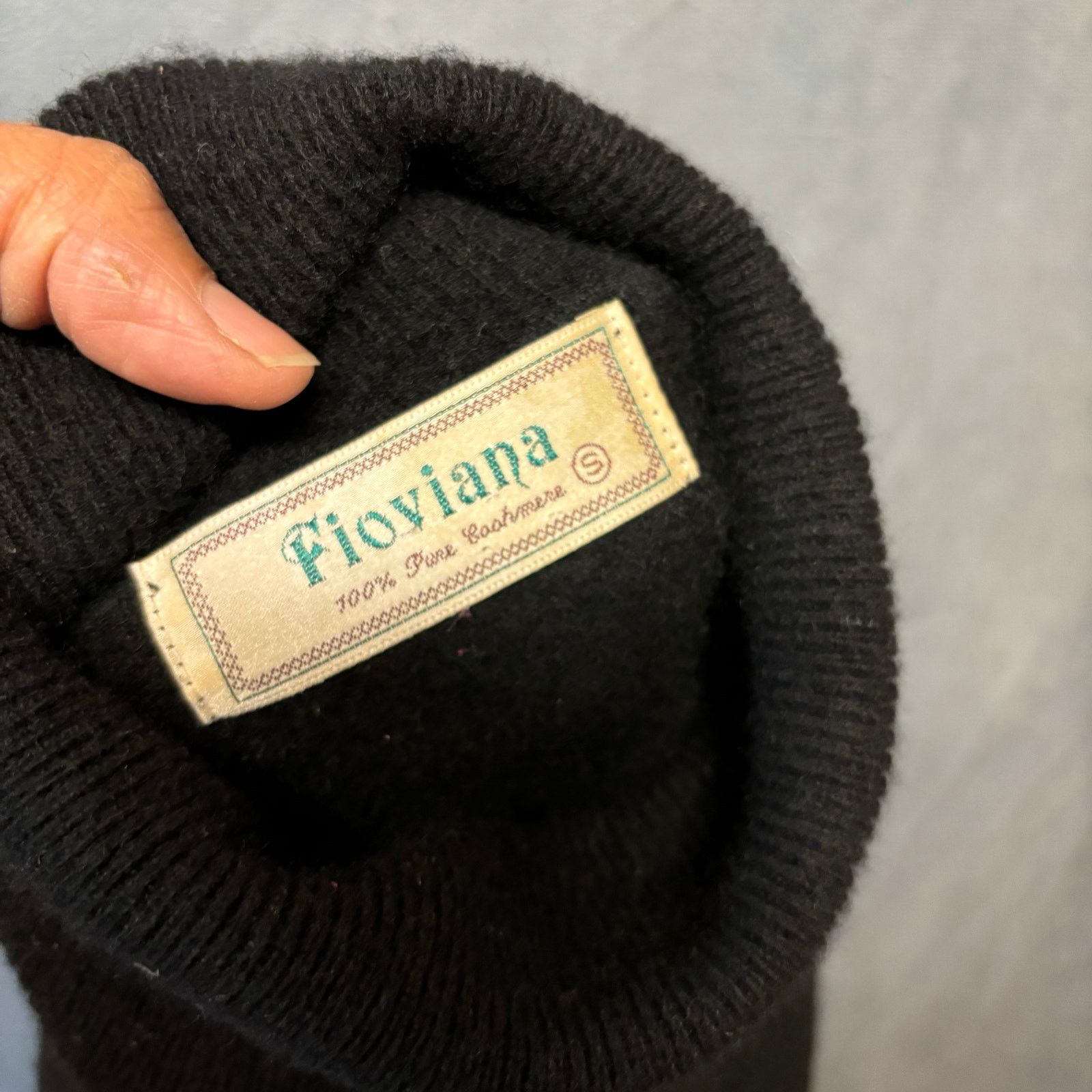 Other Vintage Fiovana 100% Cashmere Turtleneck Sweater Cozy Preppy Size S / US 4 / IT 40 - 3 Thumbnail