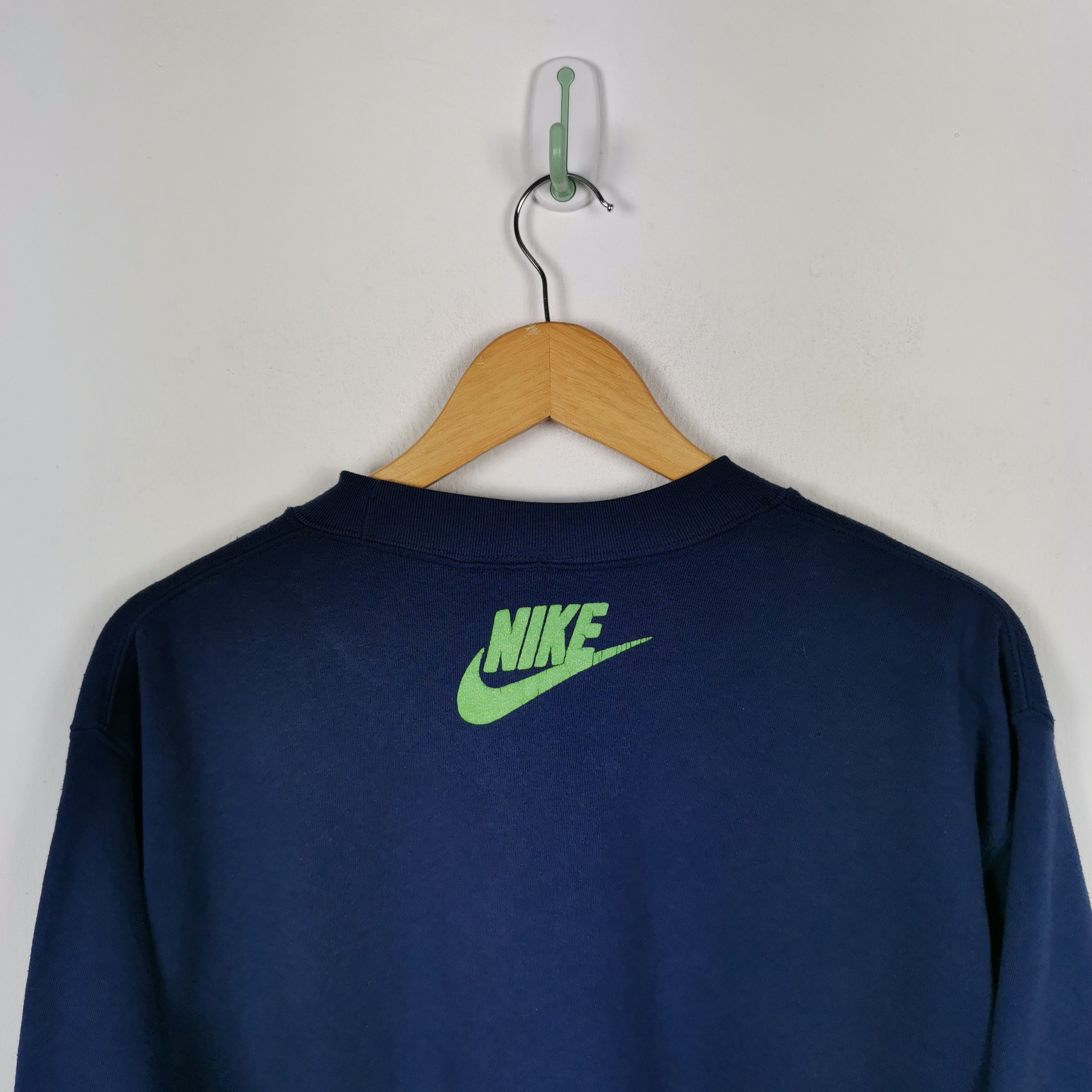 Nike Vintage 90s Nike Sweatshirt Jumper Nike Swoosh Sweater Size US L / EU 52-54 / 3 - 6 Thumbnail