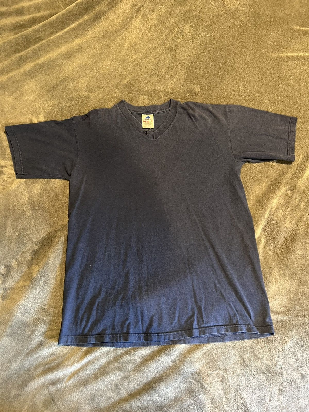 Adidas Vintage Navy Blue Adidas T shirt Size US L / EU 52-54 / 3 - 1 Thumbnail