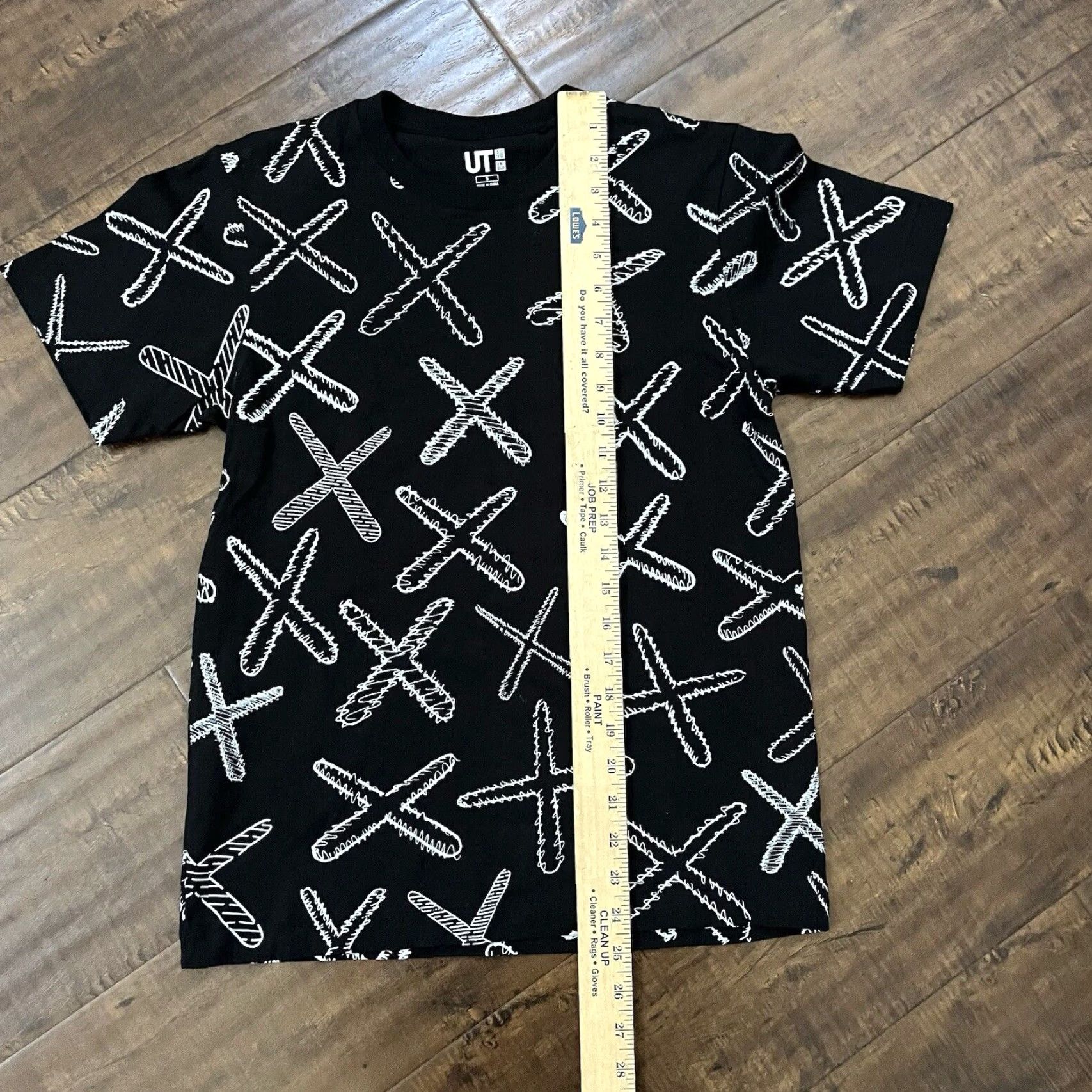 Kaws VINTAGE KAWS x Uniqlo T-Shirt X-Men All Over Print Black Small Mens SS16 2016 Size US S / EU 44-46 / 1 - 3 Thumbnail
