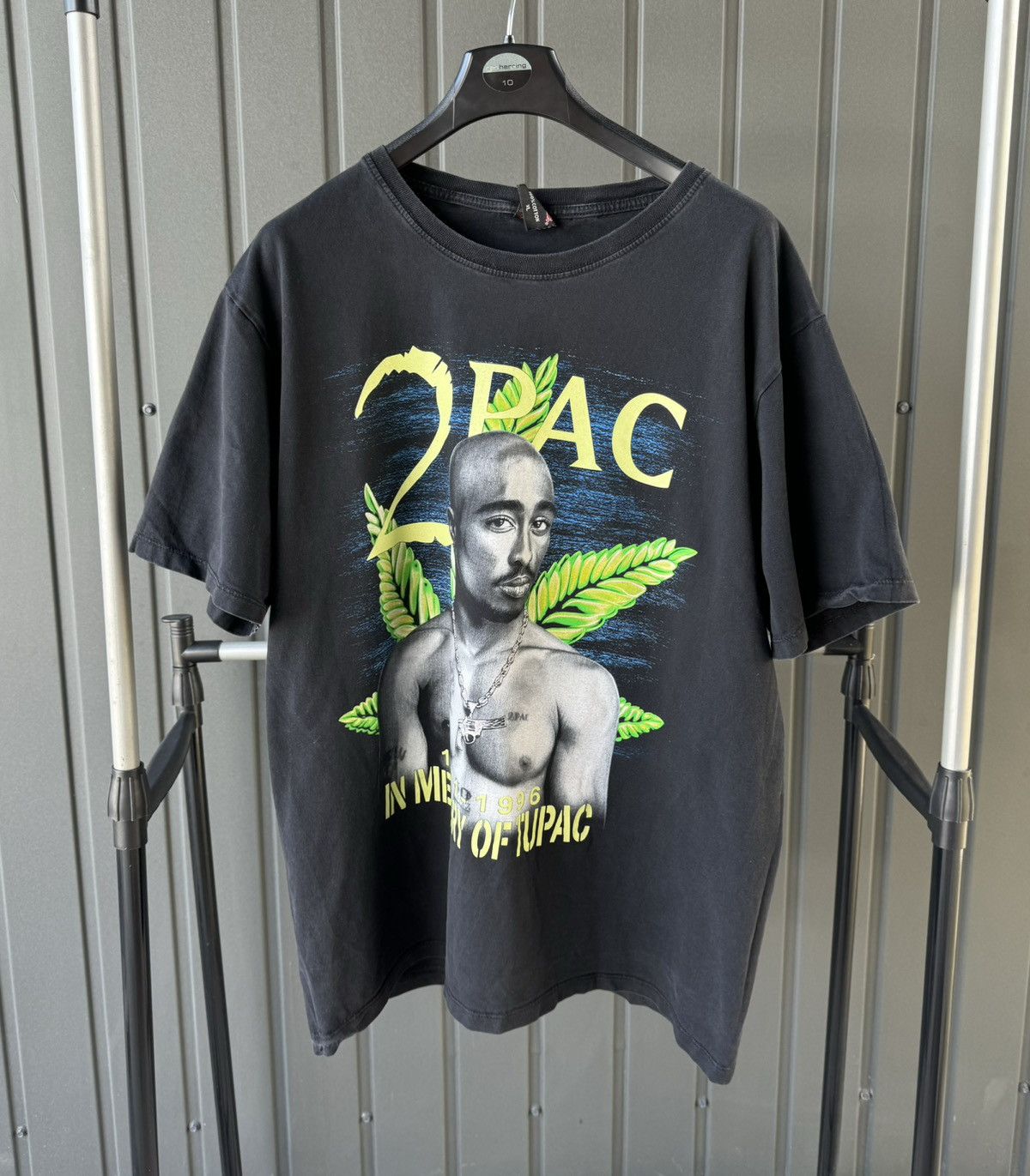 Band Tees × Rap Tees × Vintage Vintage 2 PAC Shakur Marijuana T Shirt Rap tee Size US XL / EU 56 / 4 - 1 Thumbnail