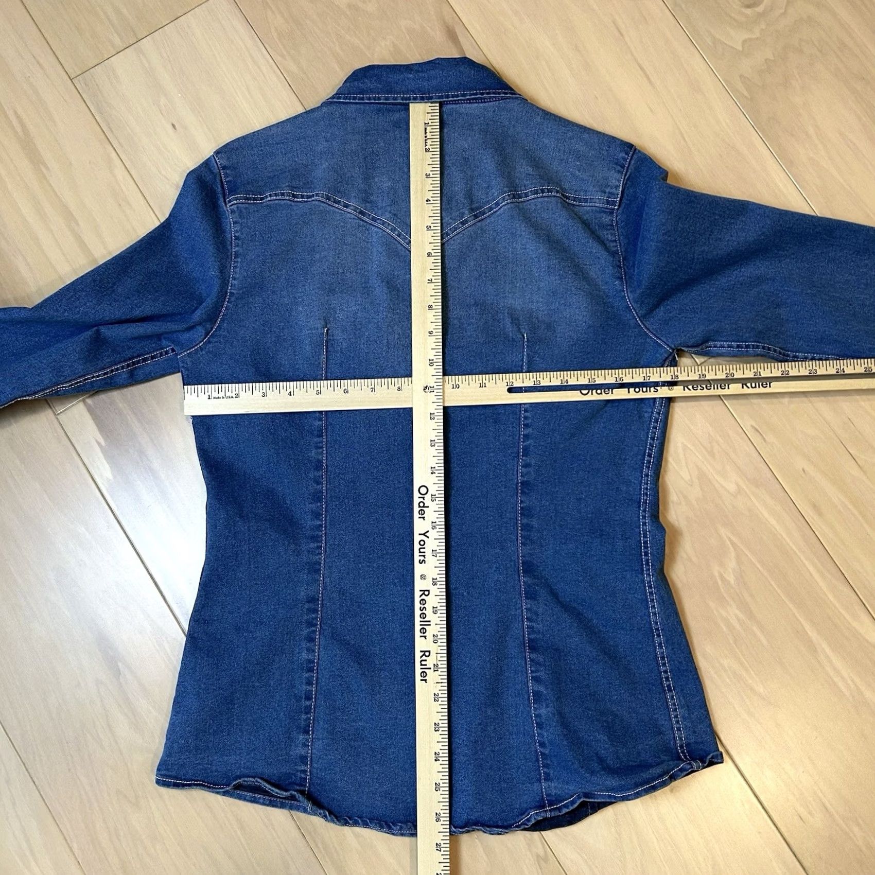 True Religion True Religion Western Pearl Snap Denim Blue Shirt Women’s M Size M / US 6-8 / IT 42-44 - 5 Thumbnail