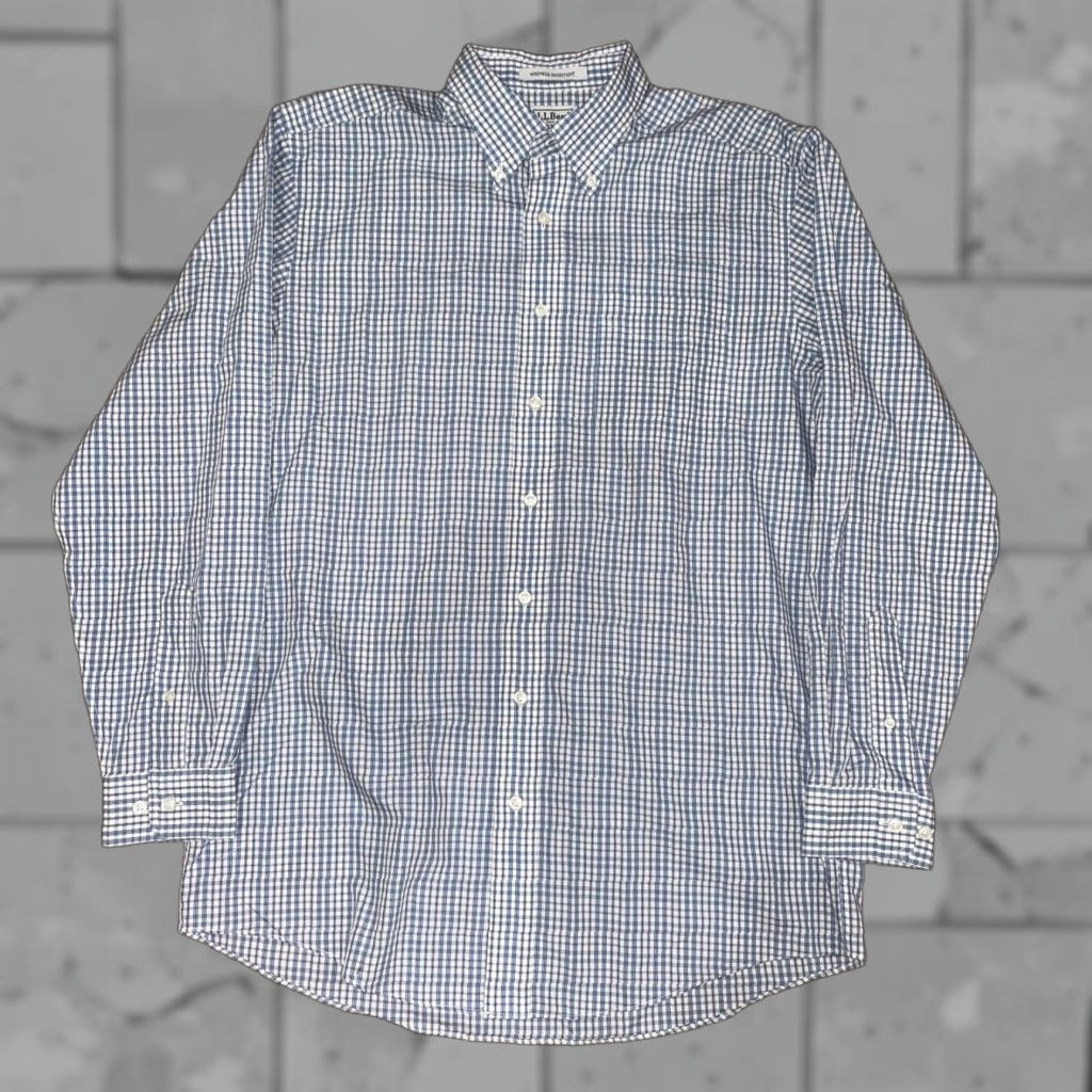 Vintage L.L. Bean Men's Blue Checkered Button-Up Shirt Long Sleeve Wrinkle Resistant Medium Size US M / EU 48-50 / 2 - 1 Thumbnail