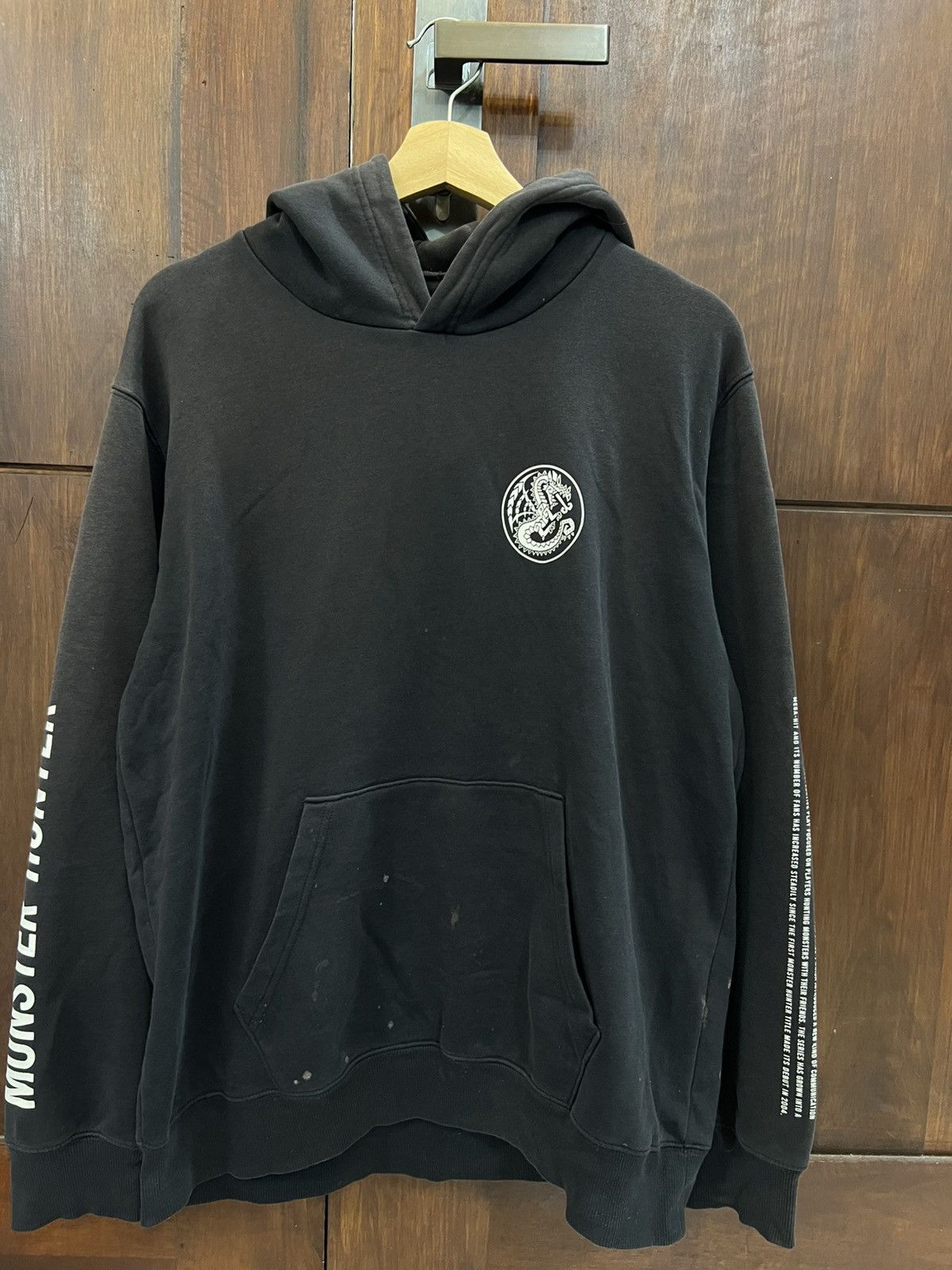 Anime × Japanese Brand Monster Hunter Capcom Hoodies Size US XL / EU 56 / 4 - 1 Thumbnail