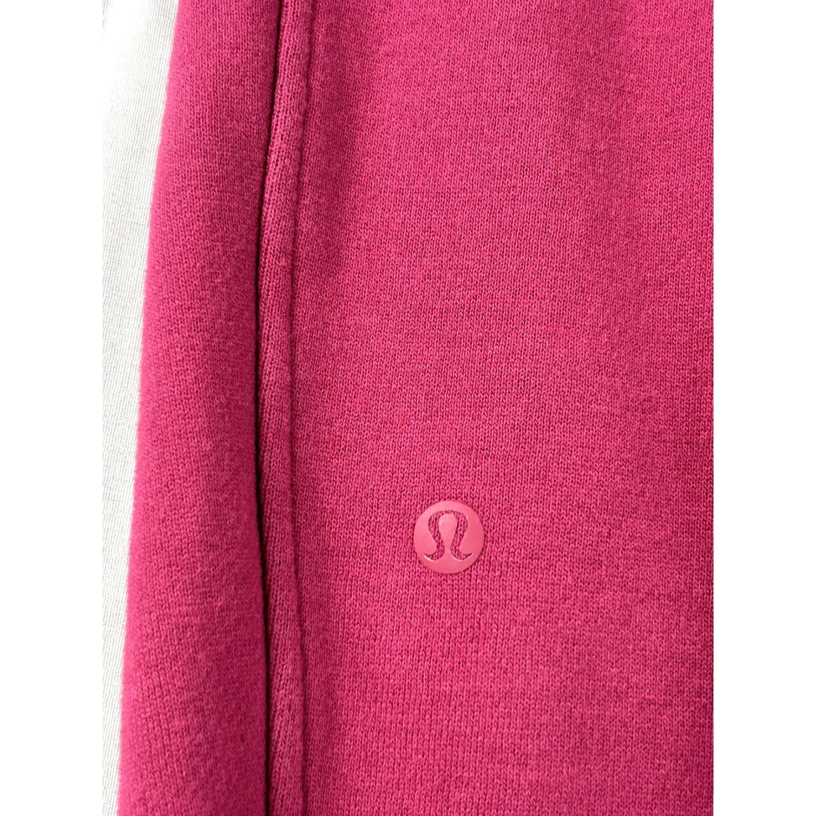 Lululemon Lululemon Warm Down Jogger Pants Women 6 Fleece Sweatpants Drawstring Berry Pink Jogger Pants Women 6 Pink Regular Pockets Elastic Waist Size 28" / US 6 / IT 42 - 4 Thumbnail