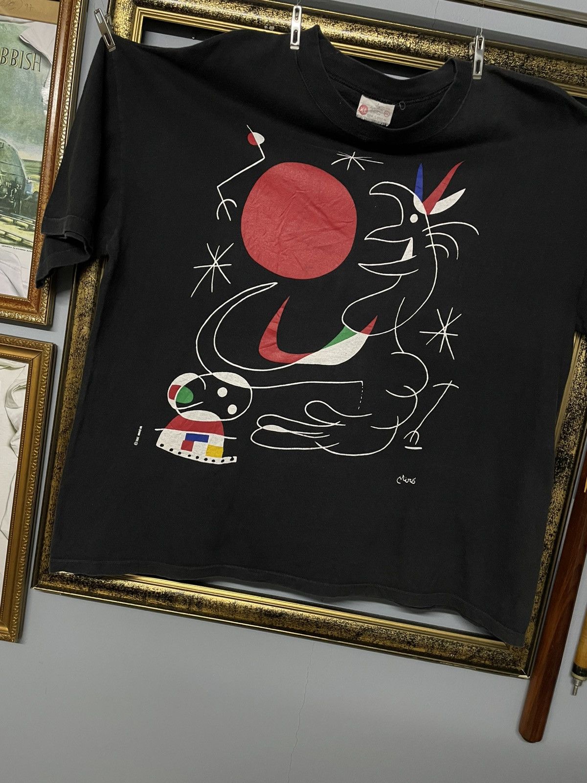 Arts & Science Vintage 1990s Joan Suc Miro Abstract Famous Art Tshirt Size US XL / EU 56 / 4 - 3 Thumbnail