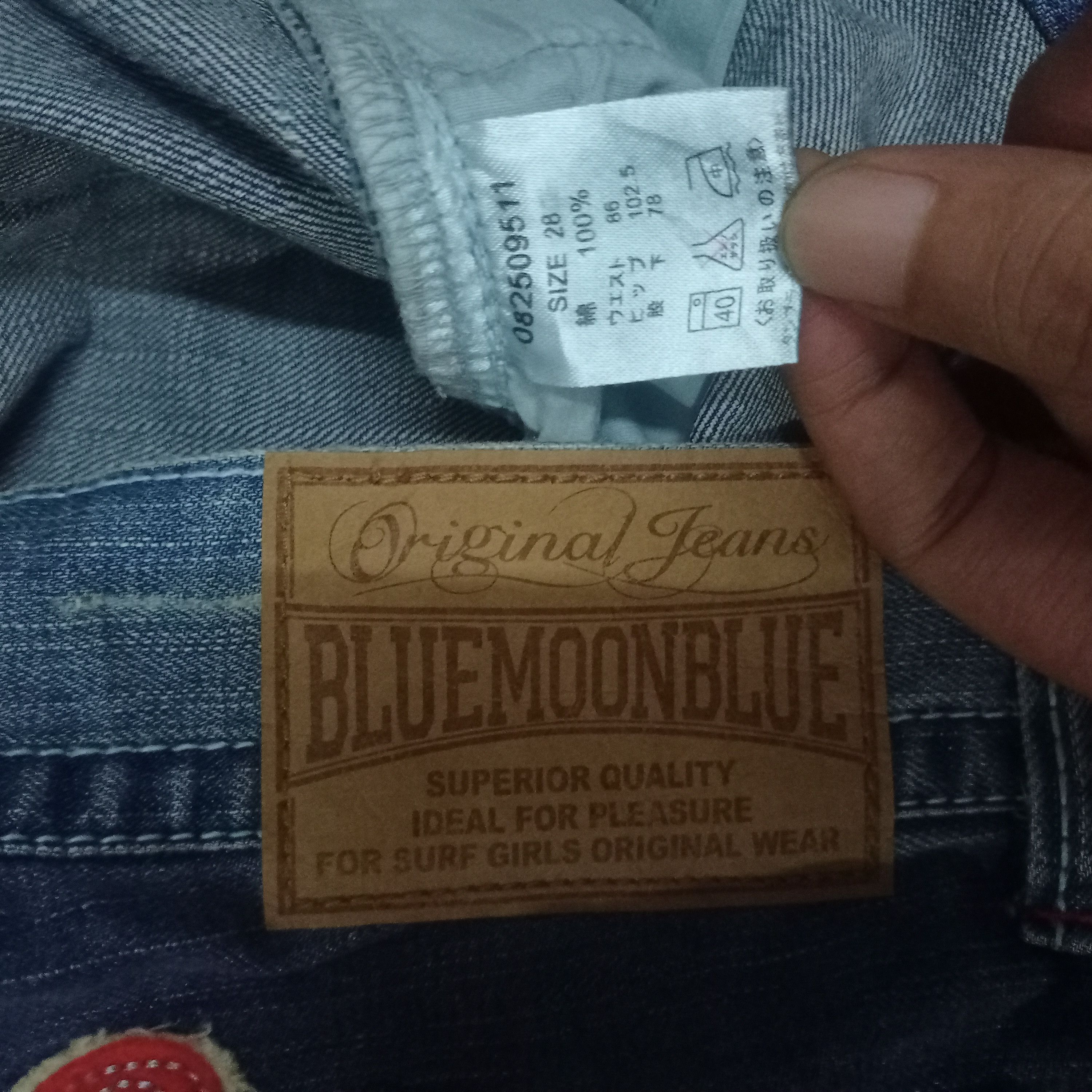 Japanese Brand Vintage BLUE MOON BLUE Spell Out Distressed Baggy Jeans Size US 32 / EU 48 - 8 Thumbnail