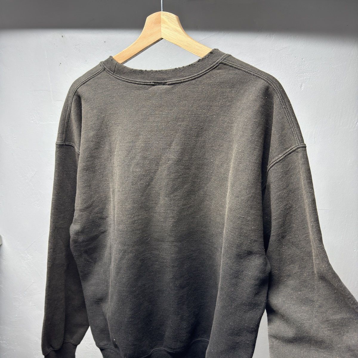 MadeWorn Madeworn The Notorious BIG Biggie Sweatshirt Thrashed Faded Size US L / EU 52-54 / 3 - 6 Thumbnail