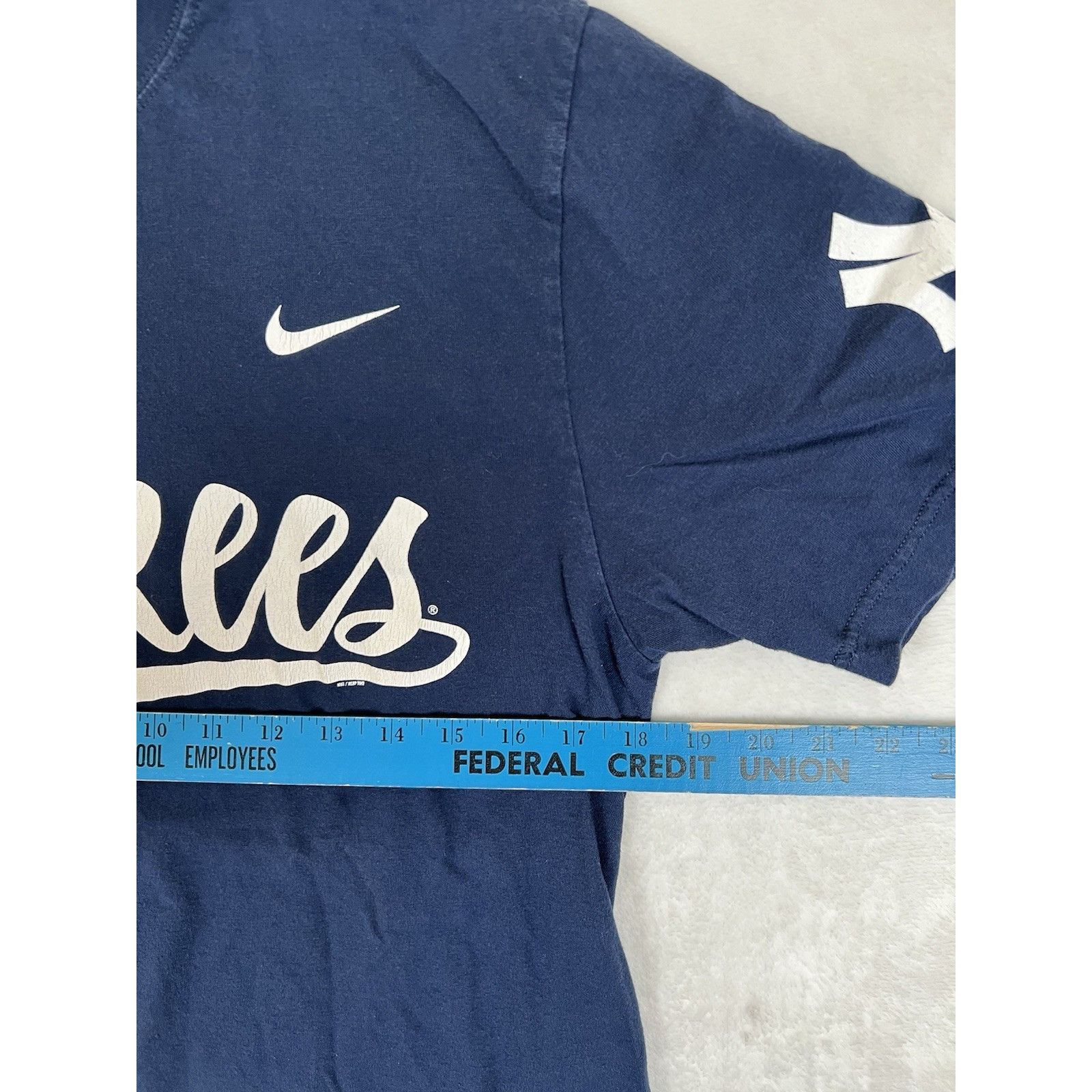 Nike Nike New York Yankees T-Shirt Size Medium Script Spell Out Size US M / EU 48-50 / 2 - 4 Thumbnail