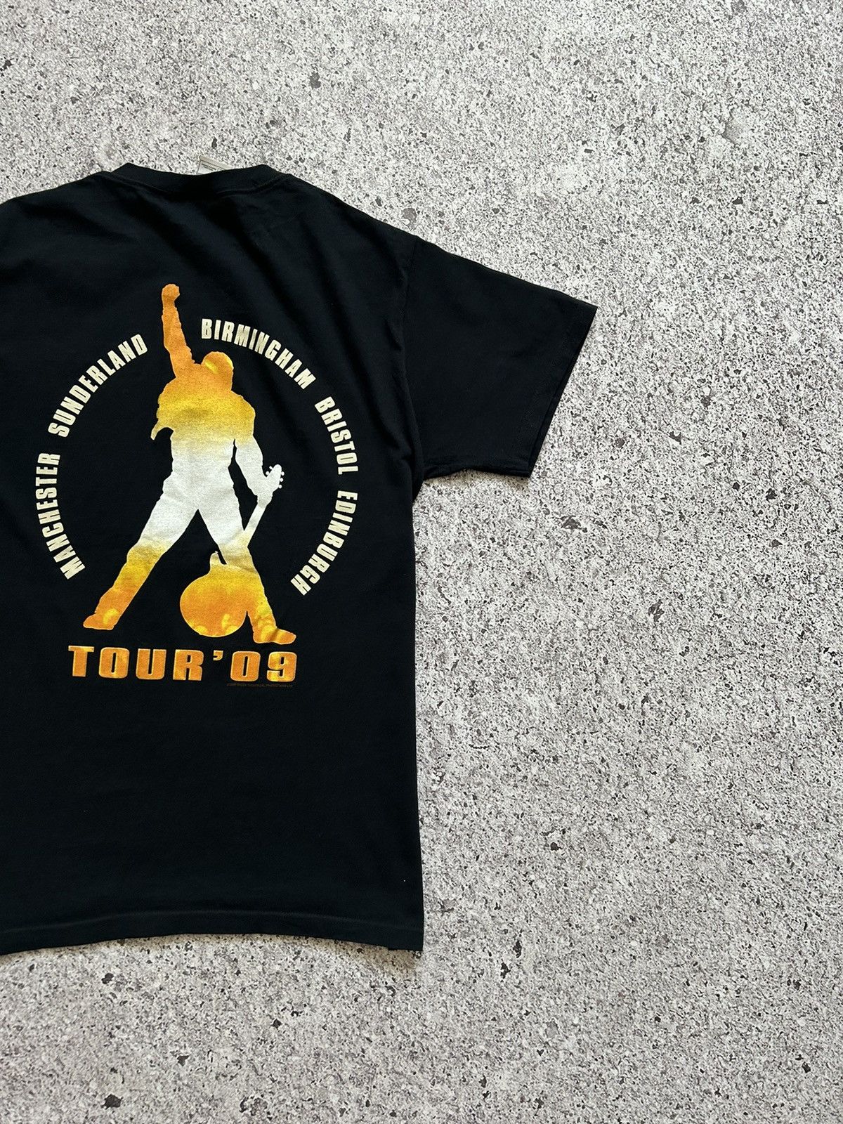 Band Tees × Vintage Vintage We Will Rock You Queen Tour 2009 Rock Band T-Shirt Size US M / EU 48-50 / 2 - 8 Thumbnail