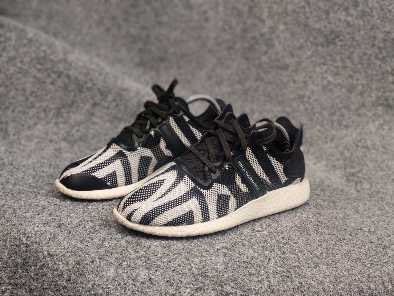 Yohji Yamamoto Yohji Yamamoto Adidas Y-3 Boost Japan Pattern Mesh sneakers Size US 7 / EU 40 - 7 Thumbnail