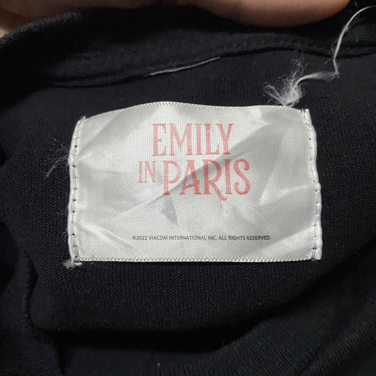 Japanese Brand EMILY IN PARIS MOVIE SERIES T SHIRT NETFLIX Size US M / EU 48-50 / 2 - 4 Thumbnail