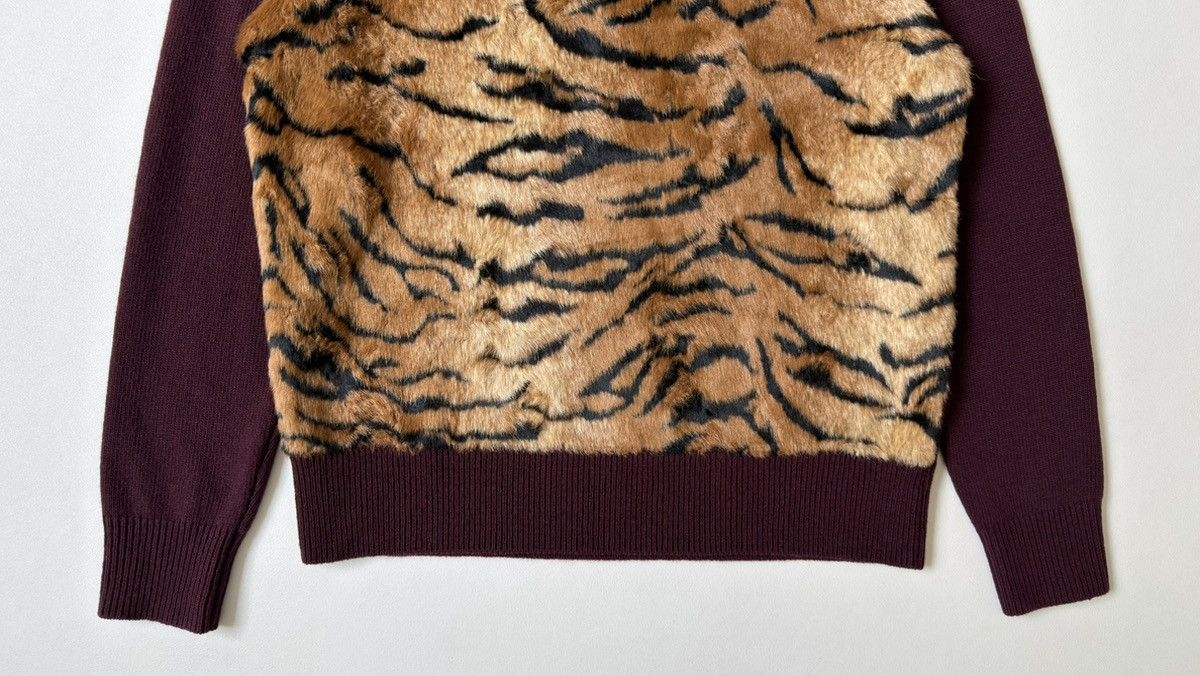 Dries Van Noten A/W 16 ‘Faux Tiger Fur’ Front Sweater Size M / US 6-8 / IT 42-44 - 9 Thumbnail