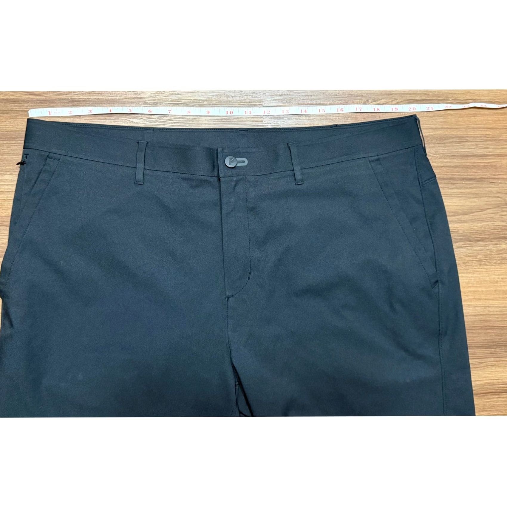 Vintage Public Rec Workday Chino Performance 9" Shorts Black Mens Sz 40 Casual Workwear Size US 40 / EU 56 - 7 Thumbnail