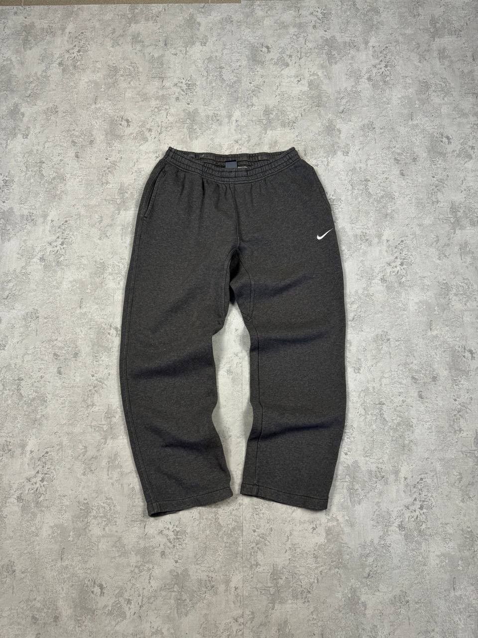 Nike Nike Gray Baggy Sweatpants Joggers Size L Size US 36 / EU 52 - 1 Thumbnail