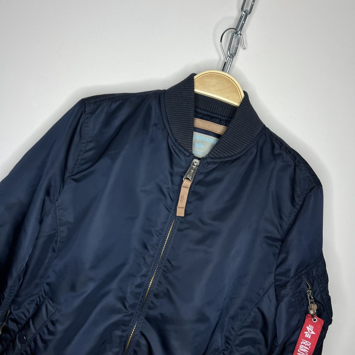 Alpha Industries Alpha Industries Bomber Jacket MA-1 Navy Nylon M size Size US M / EU 48-50 / 2 - 5 Thumbnail