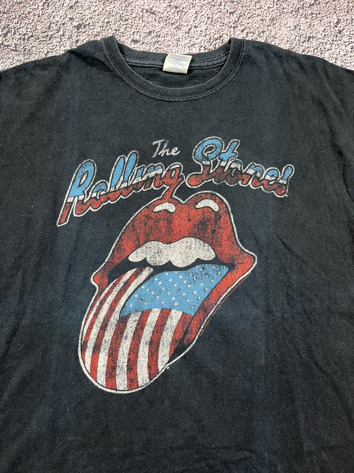 Band Tees Vintage Rolling Stones Tour Of America Faded Big Logo shirt Size US XL / EU 56 / 4 - 4 Thumbnail