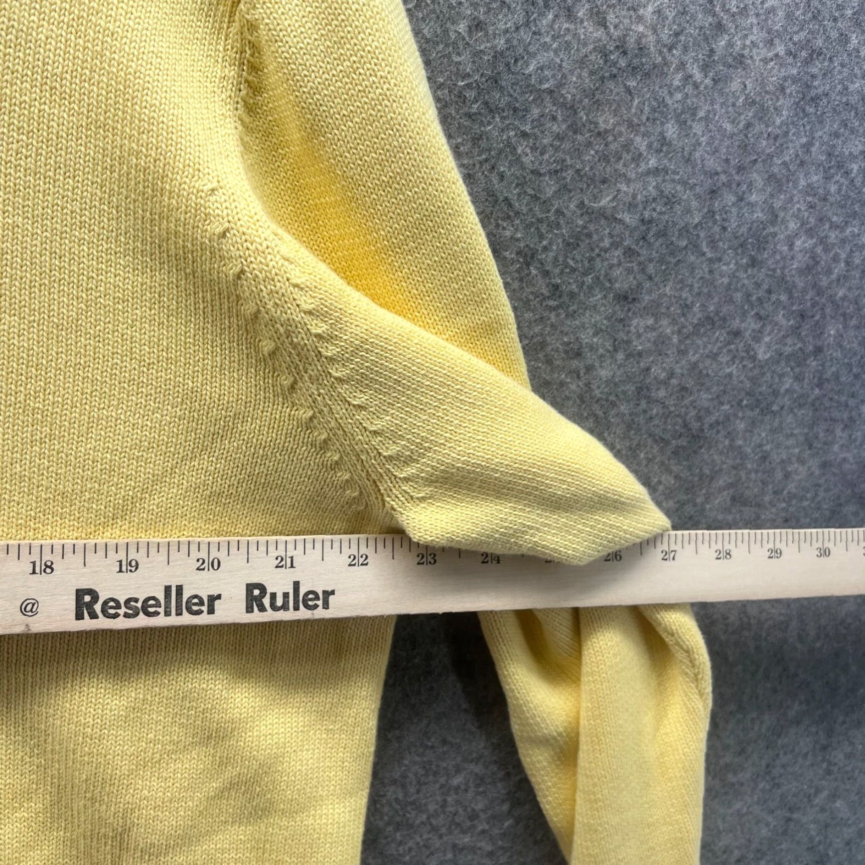 Brooks Brothers VINTAGE Brooks Brothers Sweater Mens M Yellow V-Neck Pima Cotton Fleece Cable-Knit Logo Pullover All Seasons - Chiefly for Business, Casual, Travel Size US M / EU 48-50 / 2 - 5 Thumbnail