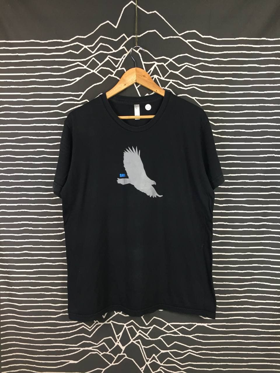 American Apparel Flying Eagle Wildlife Graphic Animal Tee Size US L / EU 52-54 / 3 - 1 Thumbnail