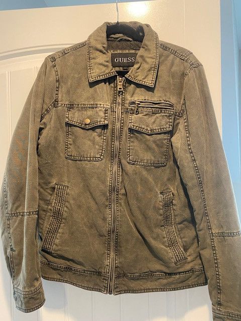 Guess Guess vintage looking denim jacket Size US L / EU 52-54 / 3 - 1 Thumbnail