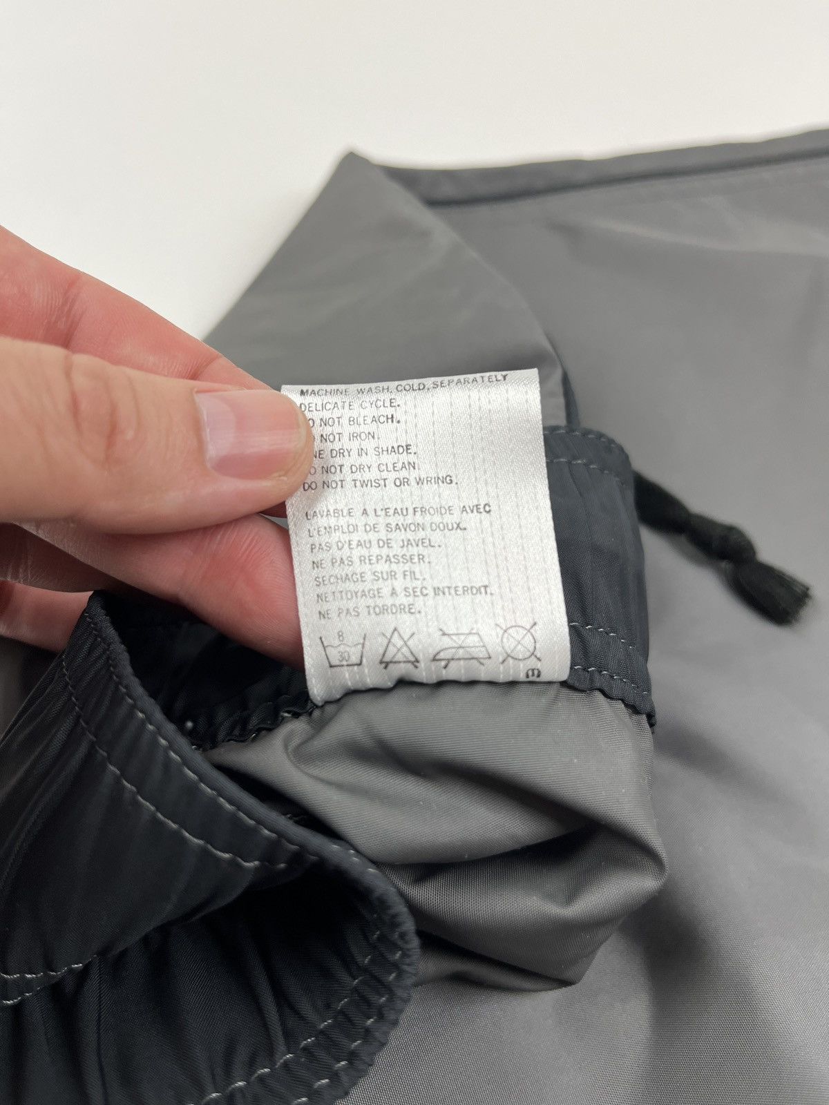 Descente Descente Athletic Nylon Cargo Shorts Size US 34 / EU 50 - 10 Thumbnail