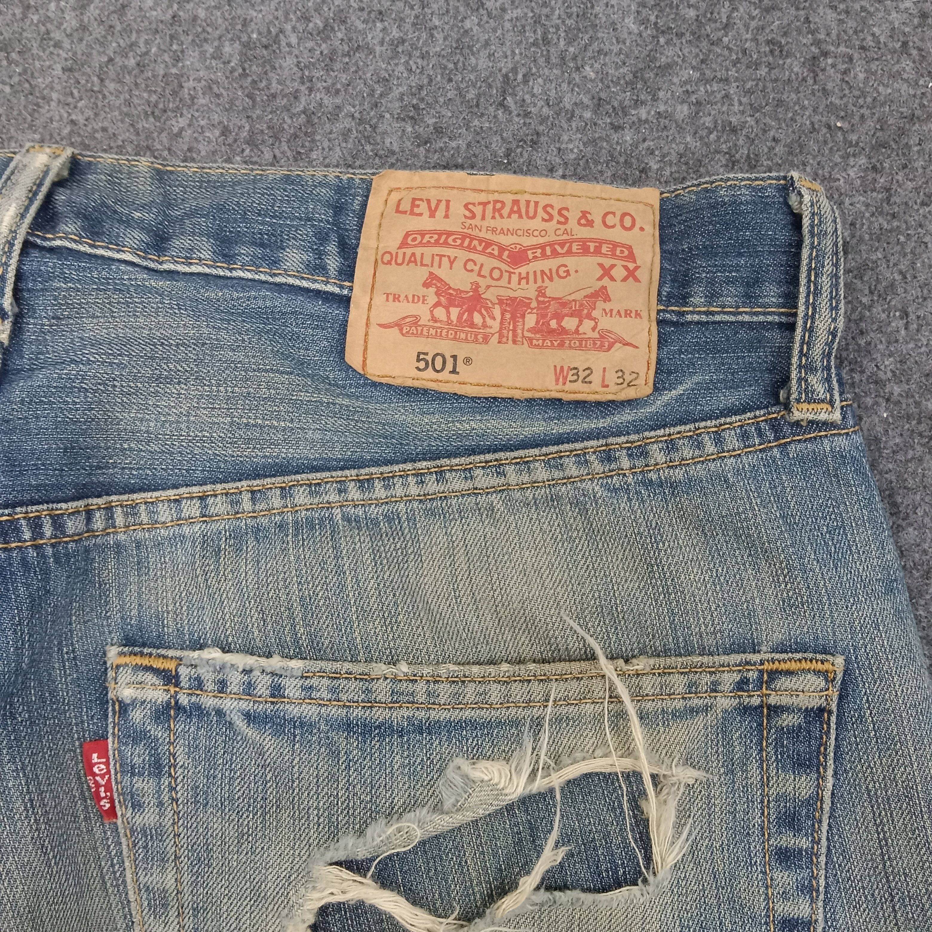 Levi's Levi's 501 Distressed Style Grunge Denim Jeans C258N22 Size US 31 - 7 Thumbnail
