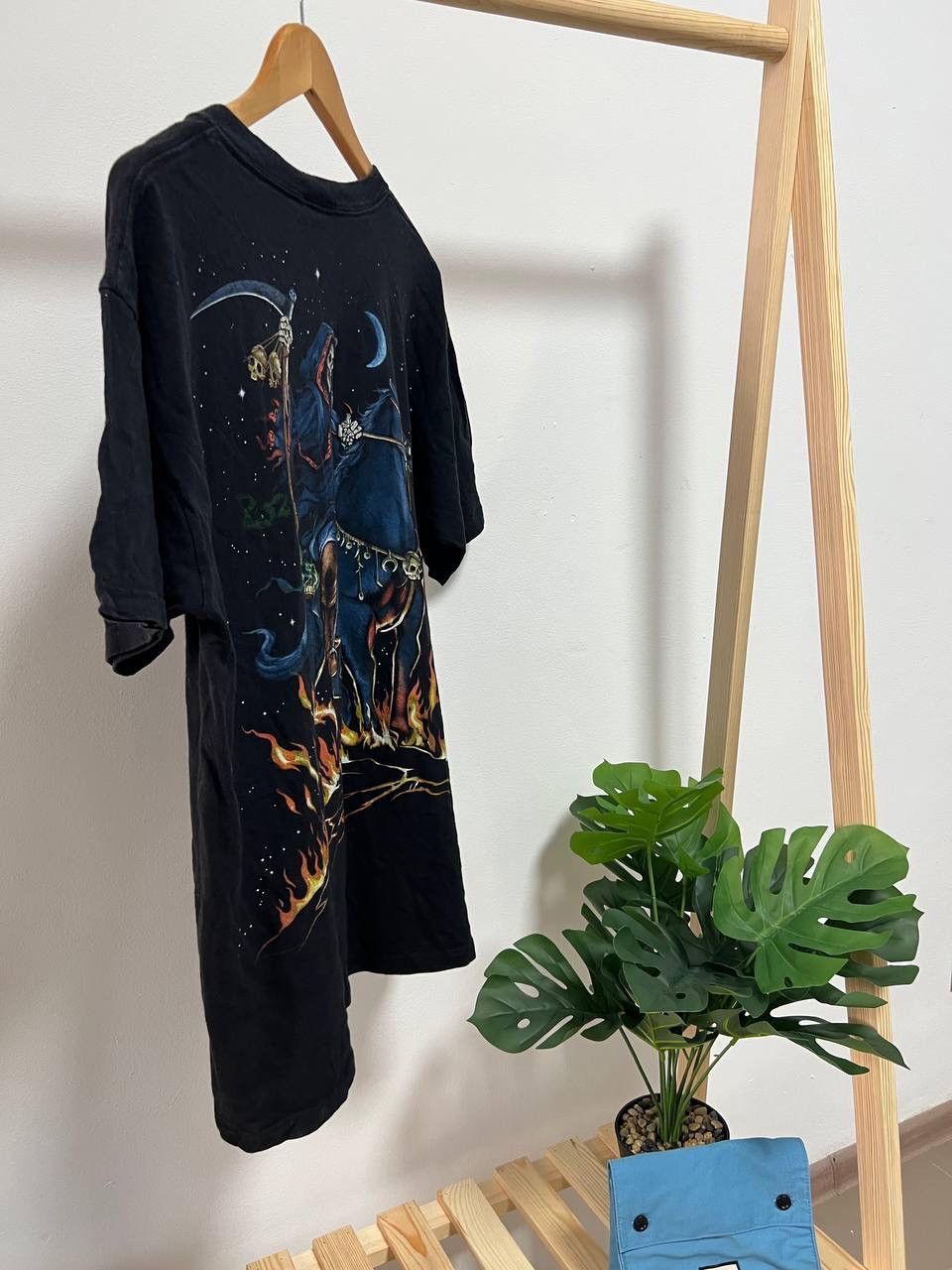 Liquid Blue × Vintage Y2K Skelton Grim Reaper Liquid Blue Tee Size US XL / EU 56 / 4 - 16 Thumbnail
