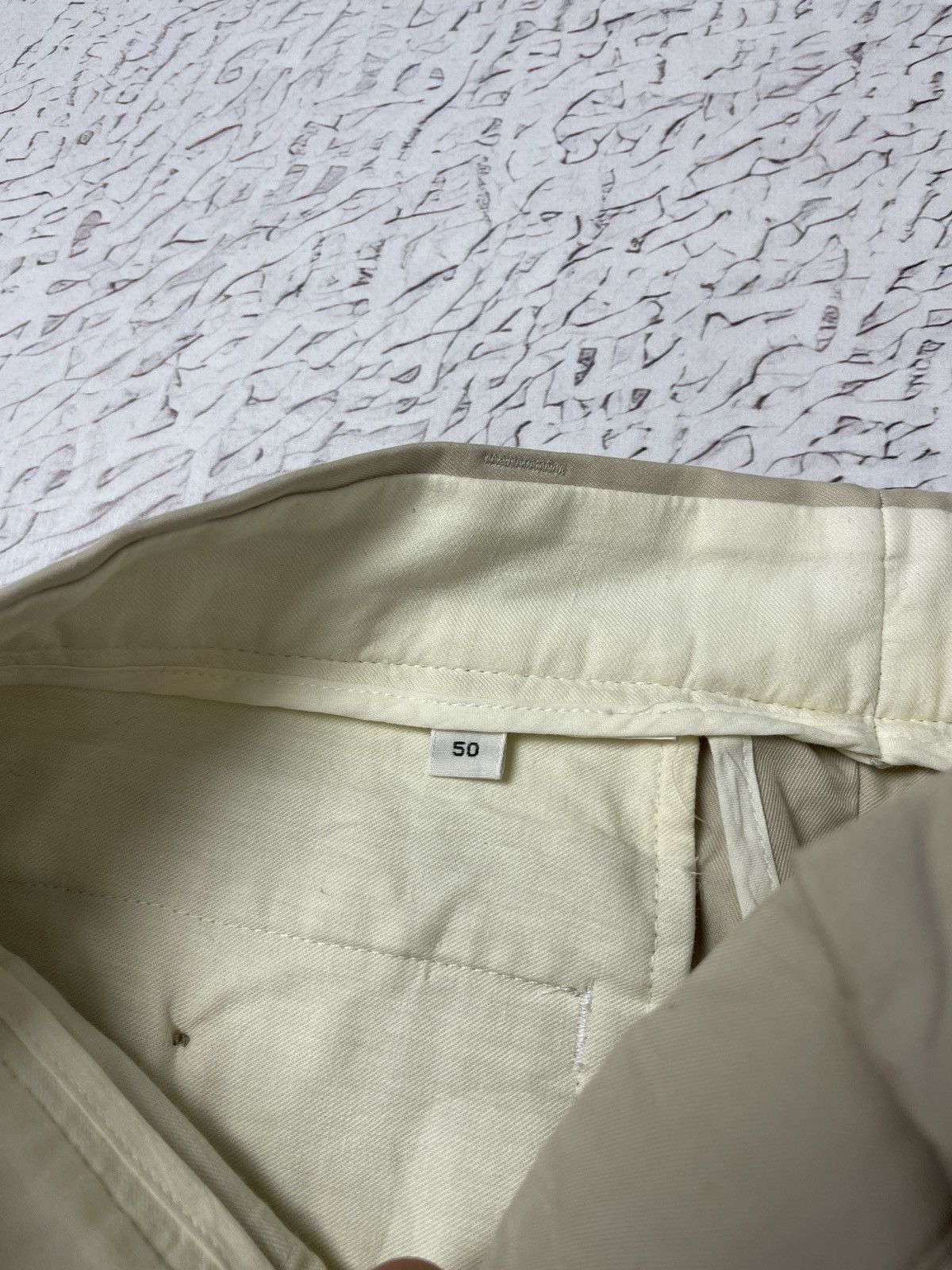 Marc Jacobs Marc Jacobs made in Italy beige chinos pants Size US 34 / EU 50 - 13 Thumbnail