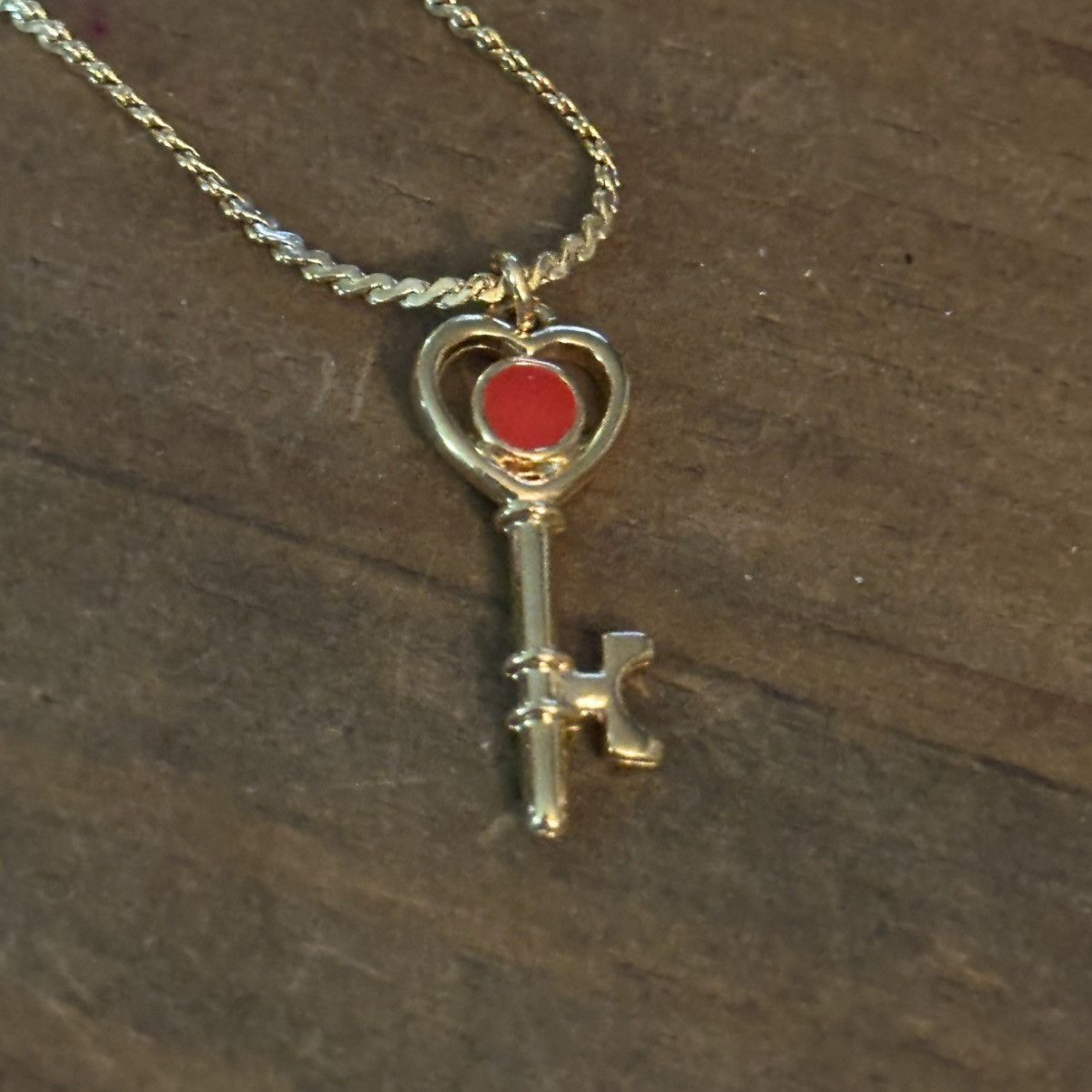 Vintage Vintage gold tone skeleton heart key pendant necklace Size ONE SIZE - 3 Thumbnail