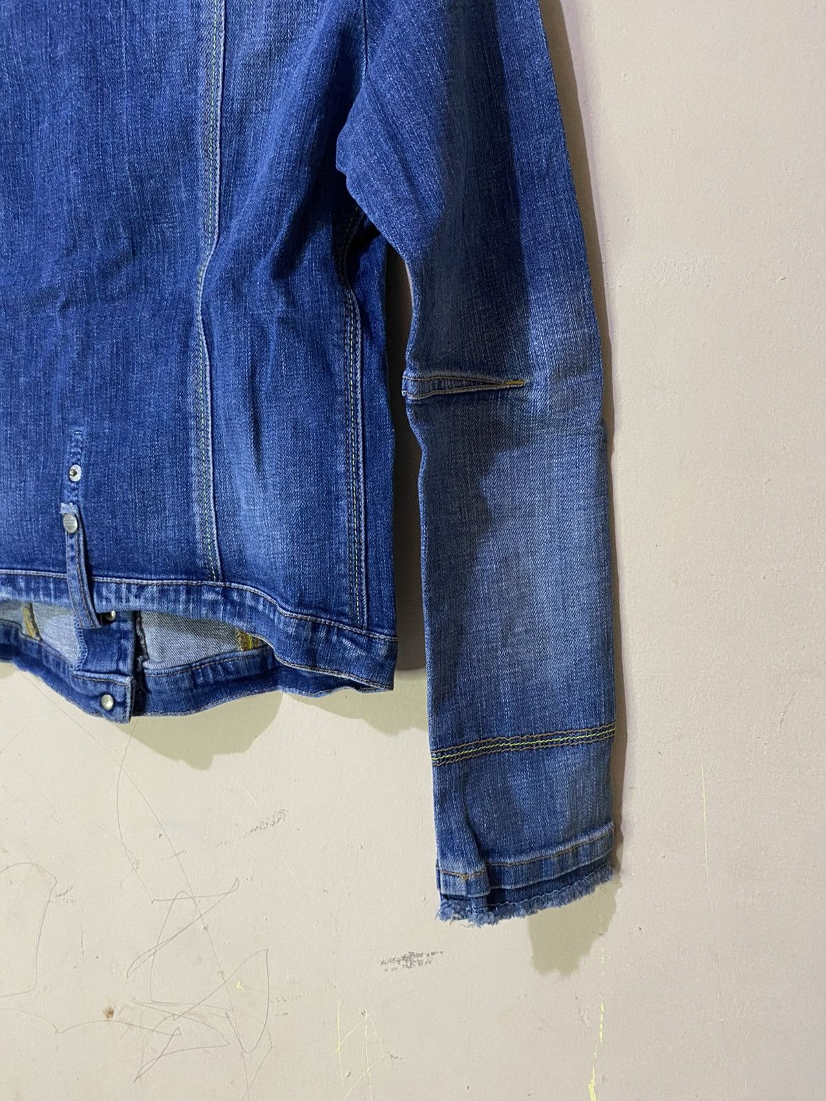 Marithe + Francois Girbaud Vintage Marithe Francois Girbaud Bikers Denim Jacket Women Size S / US 4 / IT 40 - 13 Thumbnail