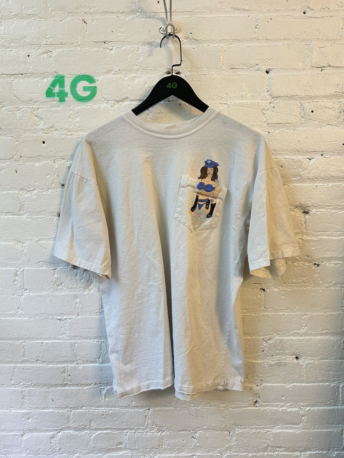 Vintage NAKED LAW VINTAGE POCKET T Size US M / EU 48-50 / 2 - 1 Thumbnail