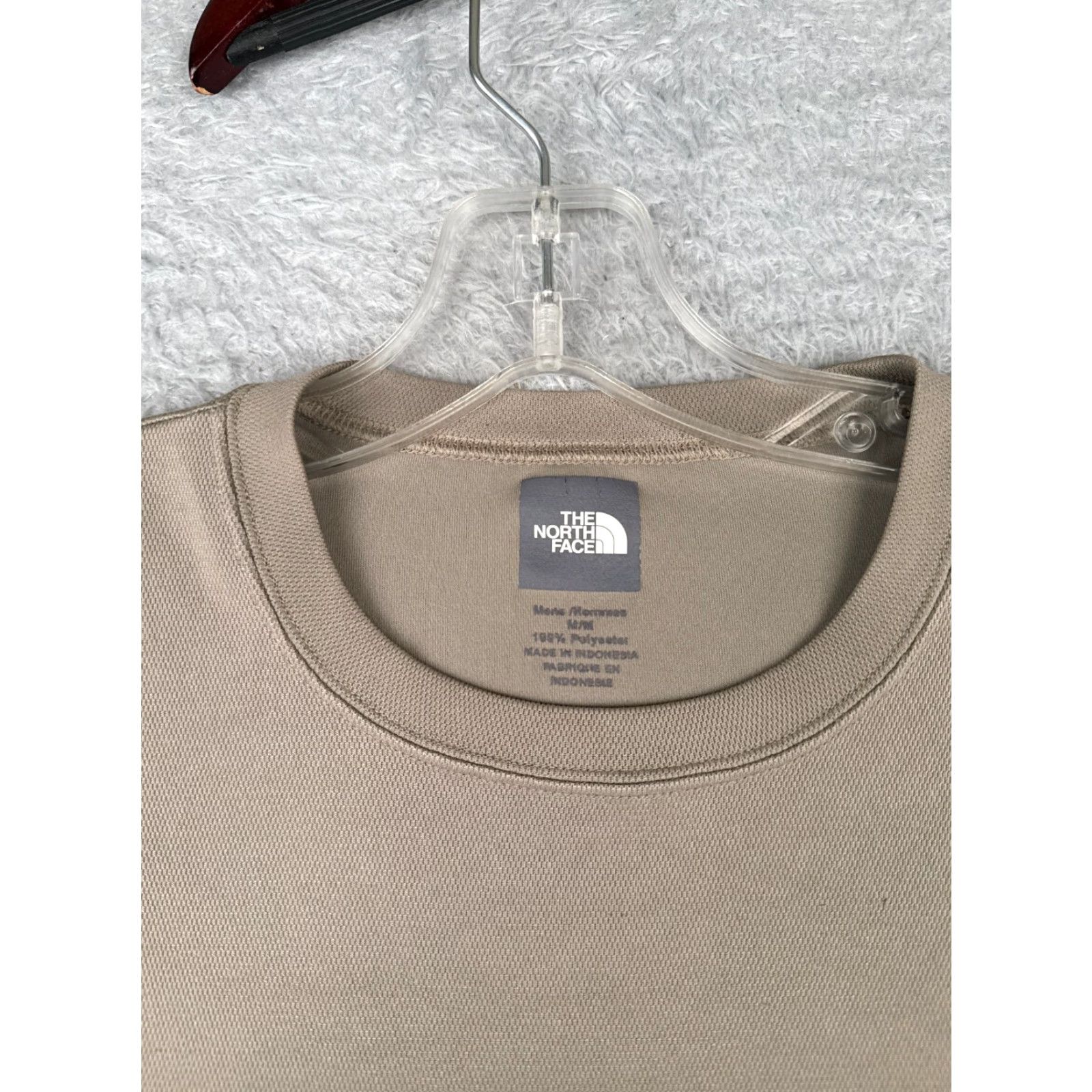 The North Face VINTAGE is not applicable; The North Face Shirt Men Medium Beige Short Sleeve Crew Neck Vaporwick Poly READ Size US M / EU 48-50 / 2 - 7 Thumbnail
